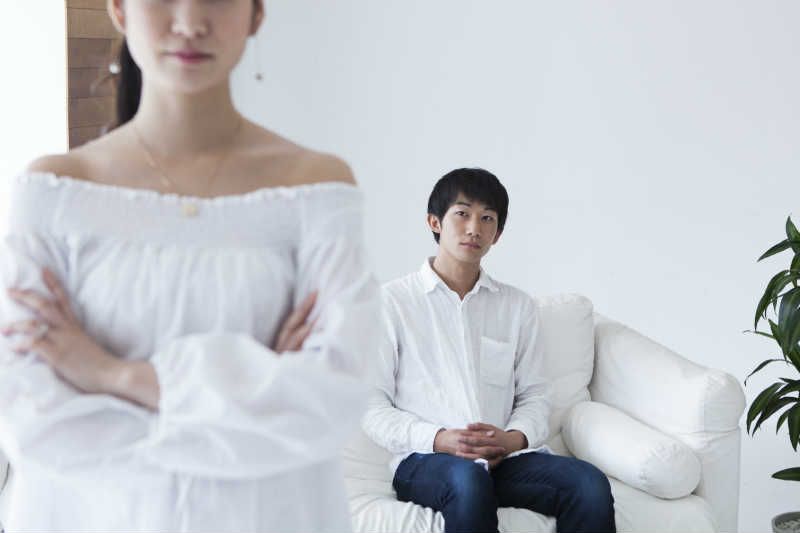 離婚する夫婦の特徴と離婚へのプロセス【カウンセラーが教える】